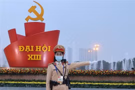 组图：越南职能力量努力确保越共十三大绝对安全