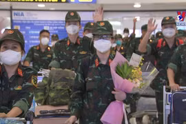 驰援南方抗击疫情的医务人员凯旋归来