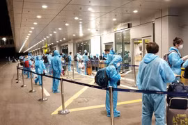 在澳大利亚和新西兰的近350名越南公民安全回国