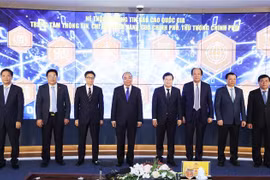 越南政府总理阮春福：推进数字政府发展，逐步消除浪费腐败