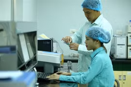 越南加快新冠肺炎疫苗的研制与生产进度