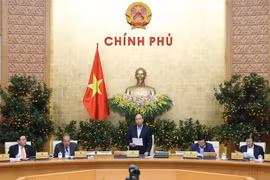 越南政府总理阮春福：全力投入疫情防控阻击战同时坚决不让疫情影响经济社会发展