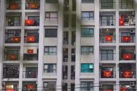 阮春福总理：应谨慎、同步和符合每个省市的具体情况逐步减少实施社会距离措施