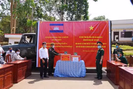 越南得农省为柬埔寨蒙多基里省提供防疫物资