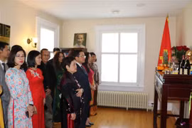 旅海外越南人纪念胡志明主席诞辰130周年