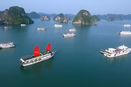 赴广宁省的游客人数逐渐恢复增长