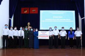 胡志明市向长沙岛县南谒岛援建医疗诊所