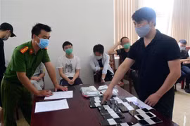 承天顺化省公安捣毁一网络赌博团伙 涉赌资350亿越南盾