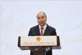  政府总理阮春福主持越南国庆75周年招待会