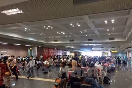 减少航班延误或取消航班现象 为旅客提高服务质量
