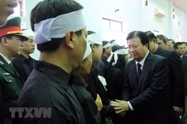 捞庄3号水电站山体滑坡事件：执行救援任务中牺牲的13名干部与战士吊唁仪式隆重举行