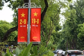 世界各国领导继续就越南国庆75周年向越南领导人致贺电和贺信
