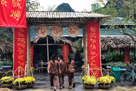  在风芽格邦国家公园体验昔日春节集市