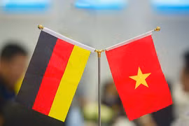 越德合作与发展45年历程