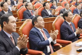 迎接越共十三大：越共十二大十四中全会第三个工作日