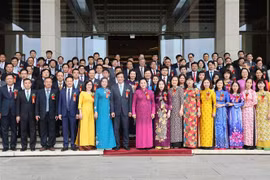 国会主席阮氏金银出席国会办公厅爱国竞赛大会
