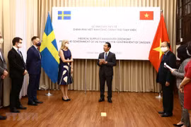 新冠肺炎疫情：越南积极协助各国抗击疫情