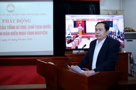 “全民无偿献血”活动启动 献出一滴血挽救一条命