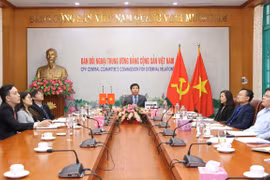 越南共产党代表团出席亚洲政党国际会议常委会第34次会议