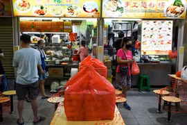 东盟各国民众改变生活习惯 适应疫情常态化