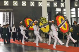 黎可漂同志国葬：近660支国内外代表团前来吊唁