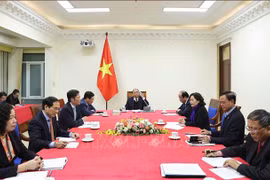 越南政府总理阮春福与美国总统特朗普通电话
