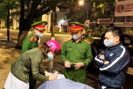 政府总理：继续从严处罚有关新冠肺炎疫情防控工作中的各项违法行为