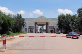坚江省：确保入境人员全部接受隔离观察