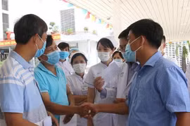 越南政府有力防控新冠肺炎疫情 努力丞救患者