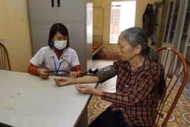 新冠肺炎疫情：密切关注老年人健康状况
