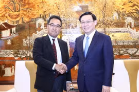 河内承诺为投资商营造便利的营商环境