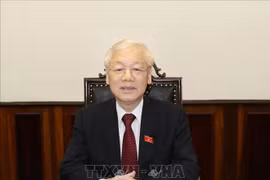 越共中央总书记、国家主席阮富仲值“全民献血日”之际向全国同胞、同志和战士致信