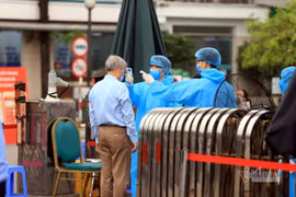越南新冠肺炎疫情防控工作获得外国媒体的好评