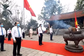 国祖雒龙君忌日祭拜仪式和国母瓯姬上香仪式在富寿省举行