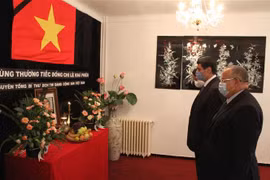 世界各国领导人就原越共中央总书记黎可漂逝世向越南党、国家领导人致唁电