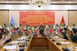 越南增派10名军官参加联合国维和行动