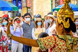 新型冠状病毒感染肺炎疫情使泰国旅游业遭受严重影响