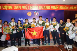 河内学生在IOM奥林匹克竞赛上夺得5金1银2铜