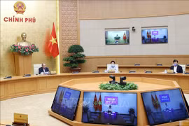 越南政府总理：放松限制性社交活动但仍要采取适当的控制措施