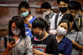 新冠肺炎疫情：泰国军队设立近360个检查点以筛检过往行人