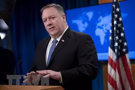 美国国务卿和各位专家谴责中国在东海采取的行动 