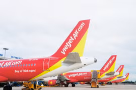 越捷航空增加将越南公民接回国的航班 为重新开放国际航线做准备