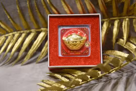 国内黄金价小幅下跌