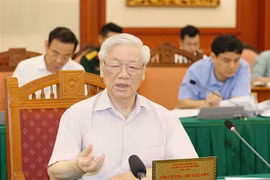 阮富仲：保持人民军队在民众心中的美好形象 