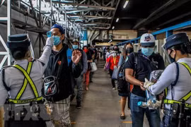 新冠肺炎疫情：印尼单日新增死亡病例创新高 菲律宾部署警察确保隔离措施的执行