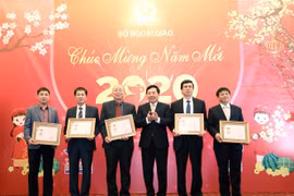 越南外交部举行2020年新春媒体见面会