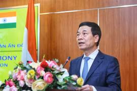 越南与印度友好协会向印度人民捐赠10万只抗菌口罩