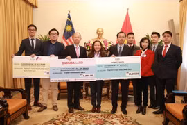 马来西亚为越南中部地区灾民提供救灾援助