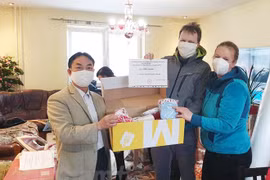 捷克总统决定向一名越裔捷克人授予国家一等勋章 