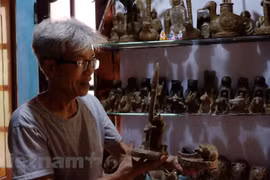 北宁省保留土偶制作手工艺业的最后一名艺人